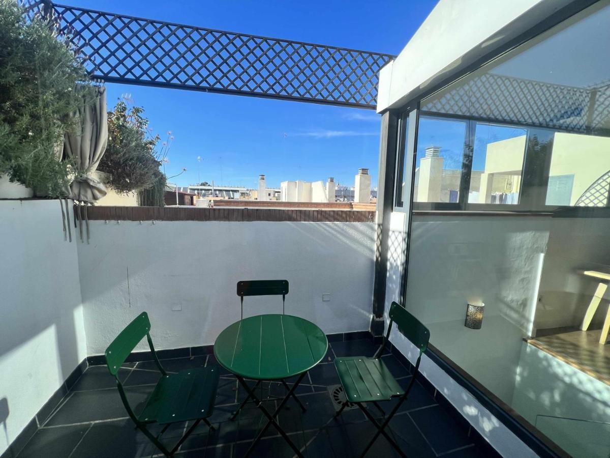Atico San Bernardo Terraza Y Parking Incluido Apartman Sevilla Kültér fotó
