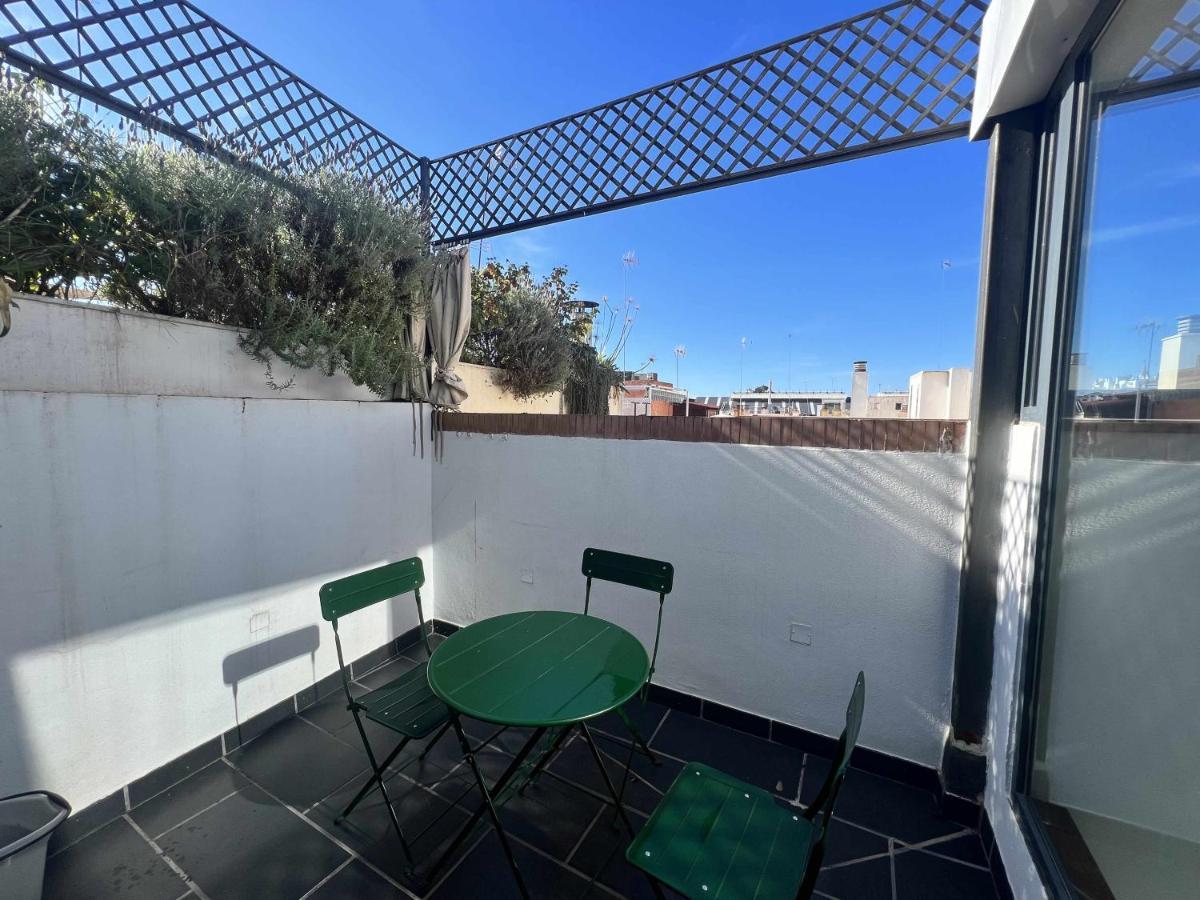Atico San Bernardo Terraza Y Parking Incluido Apartman Sevilla Kültér fotó