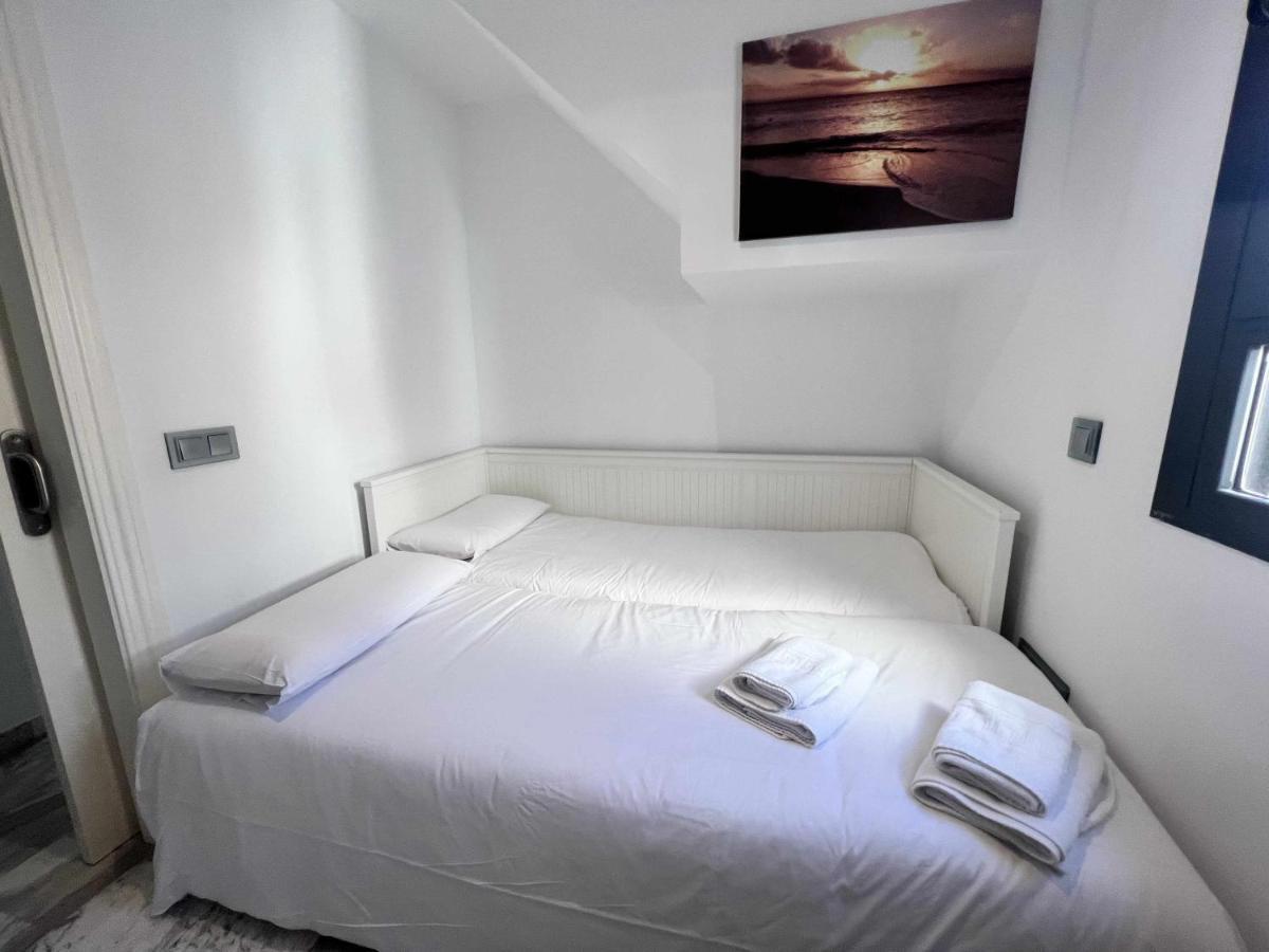 Atico San Bernardo Terraza Y Parking Incluido Apartman Sevilla Kültér fotó