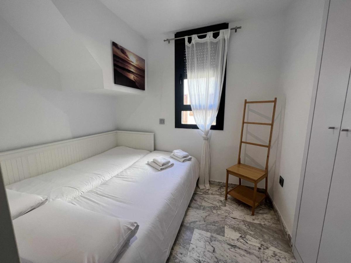 Atico San Bernardo Terraza Y Parking Incluido Apartman Sevilla Kültér fotó