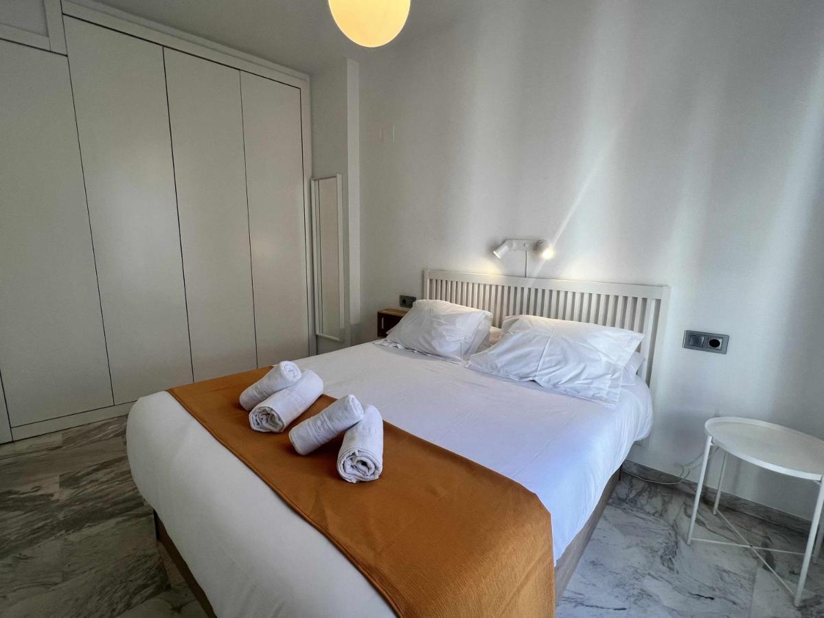 Atico San Bernardo Terraza Y Parking Incluido Apartman Sevilla Kültér fotó